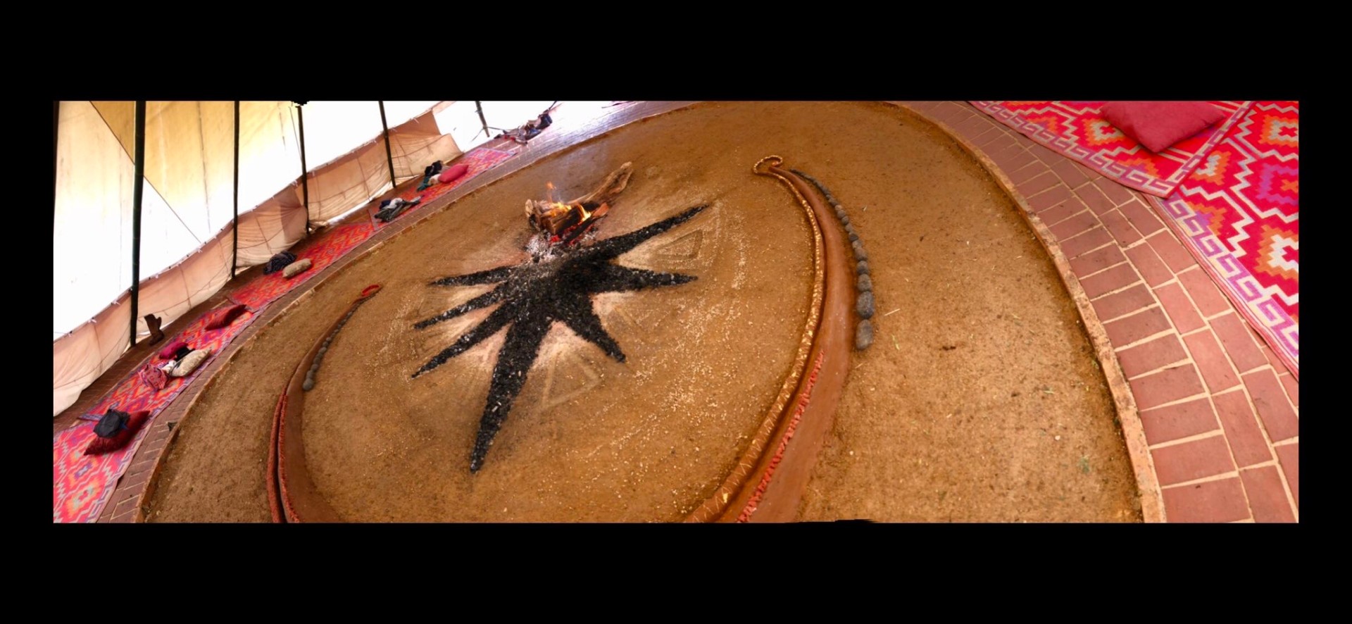 Ceremonial fire altar